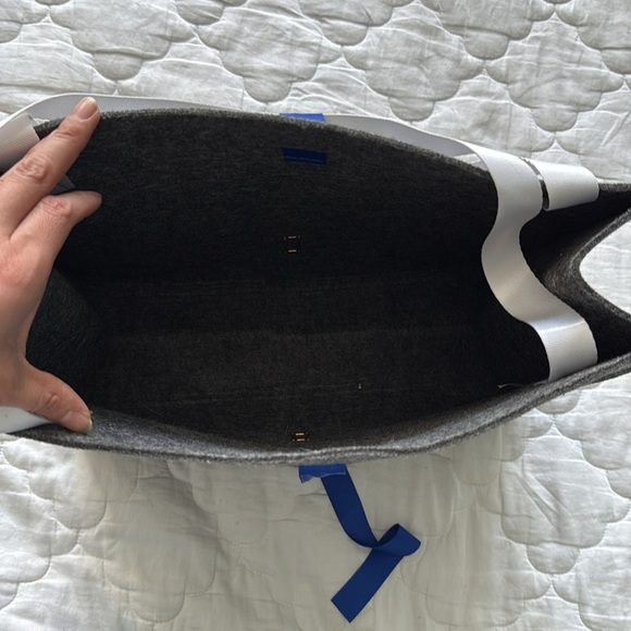 KIT & ACE Gray Textile Active Tote Bag - Picture 3 of 7